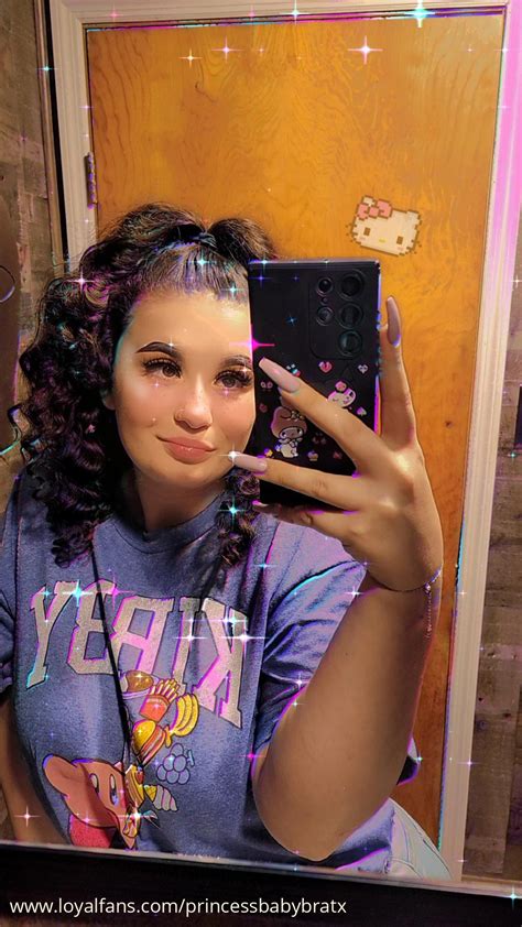 𝕻𝖗𝖎𝖓𝖈𝖊𝖘𝖘 ♡ aka princessbabybratx OnlyFans videos leaked on Hotleak.
